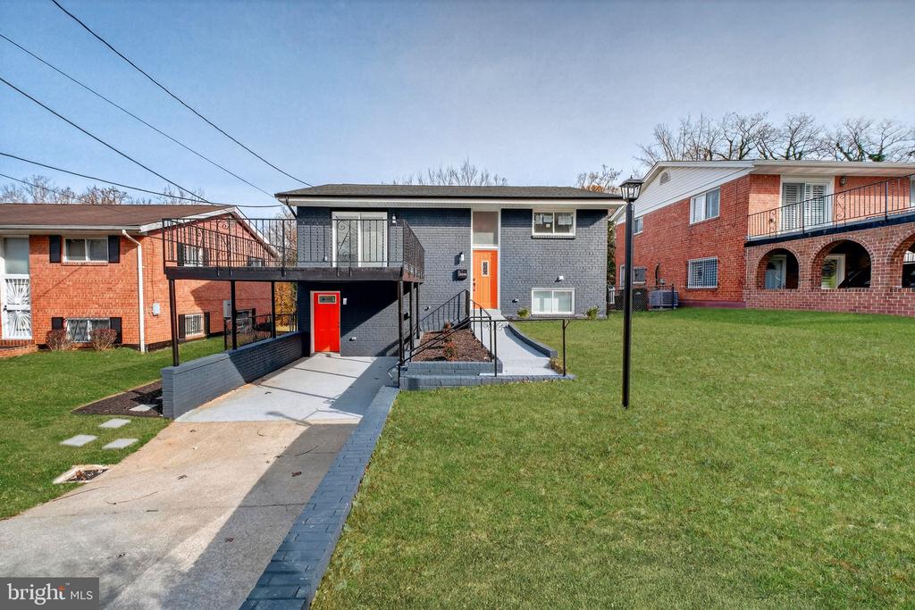 3240 POPE STREET SE