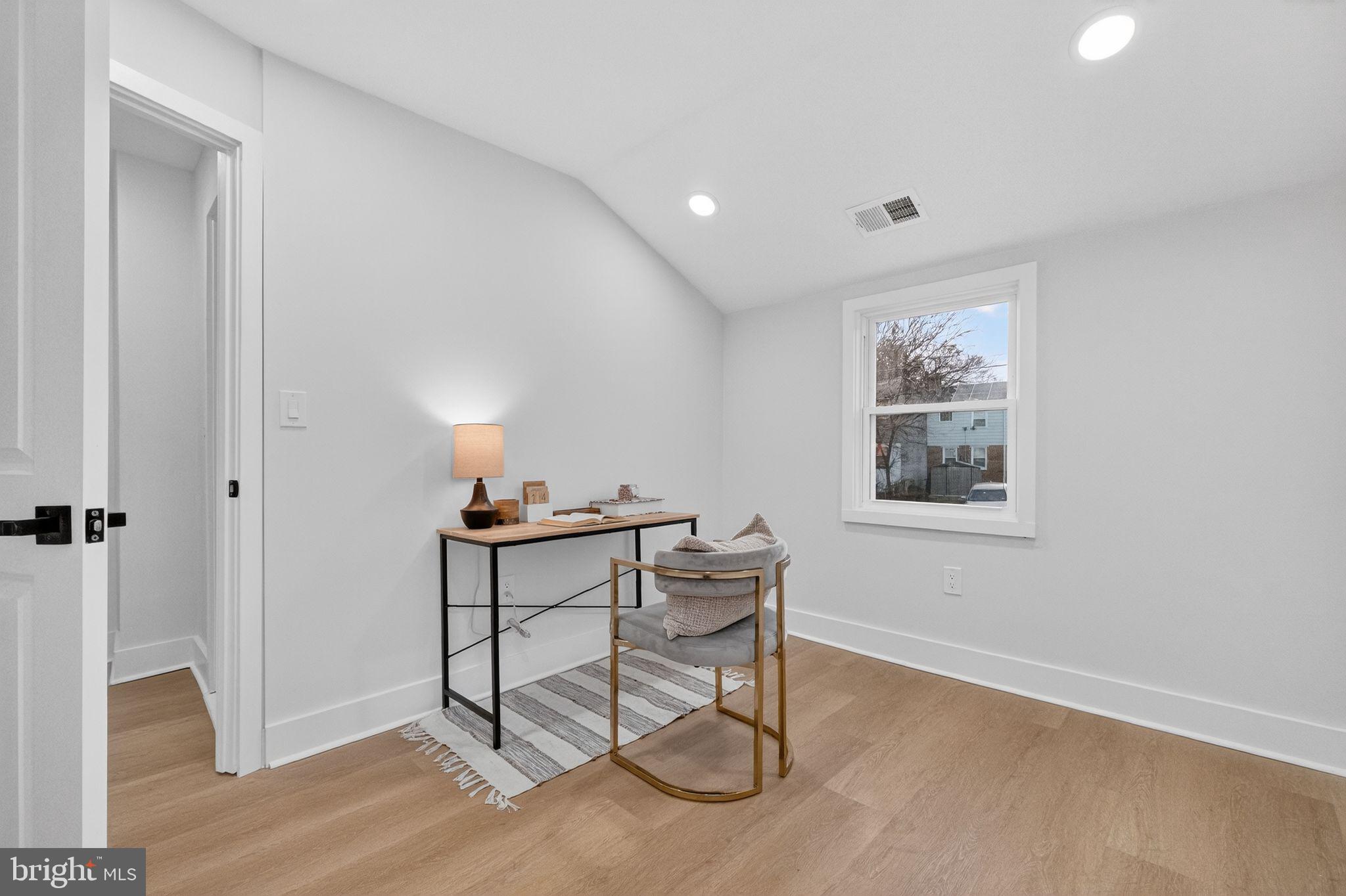 840 DIVISION AVENUE NE