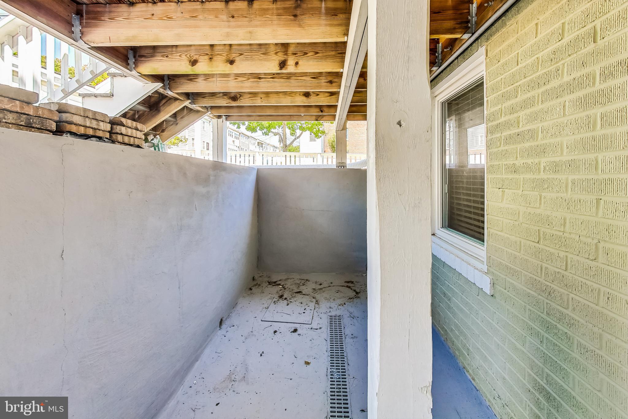 1330 STAPLES STREET NE