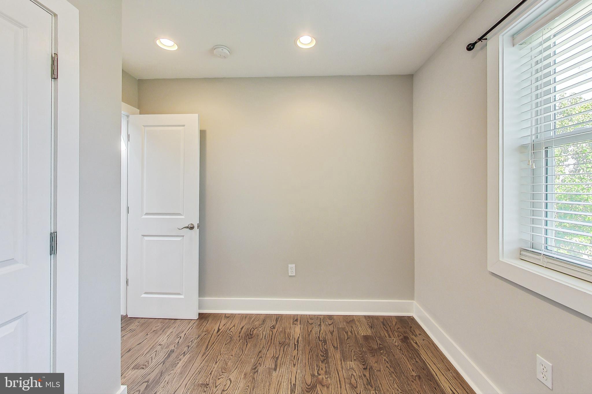 1330 STAPLES STREET NE