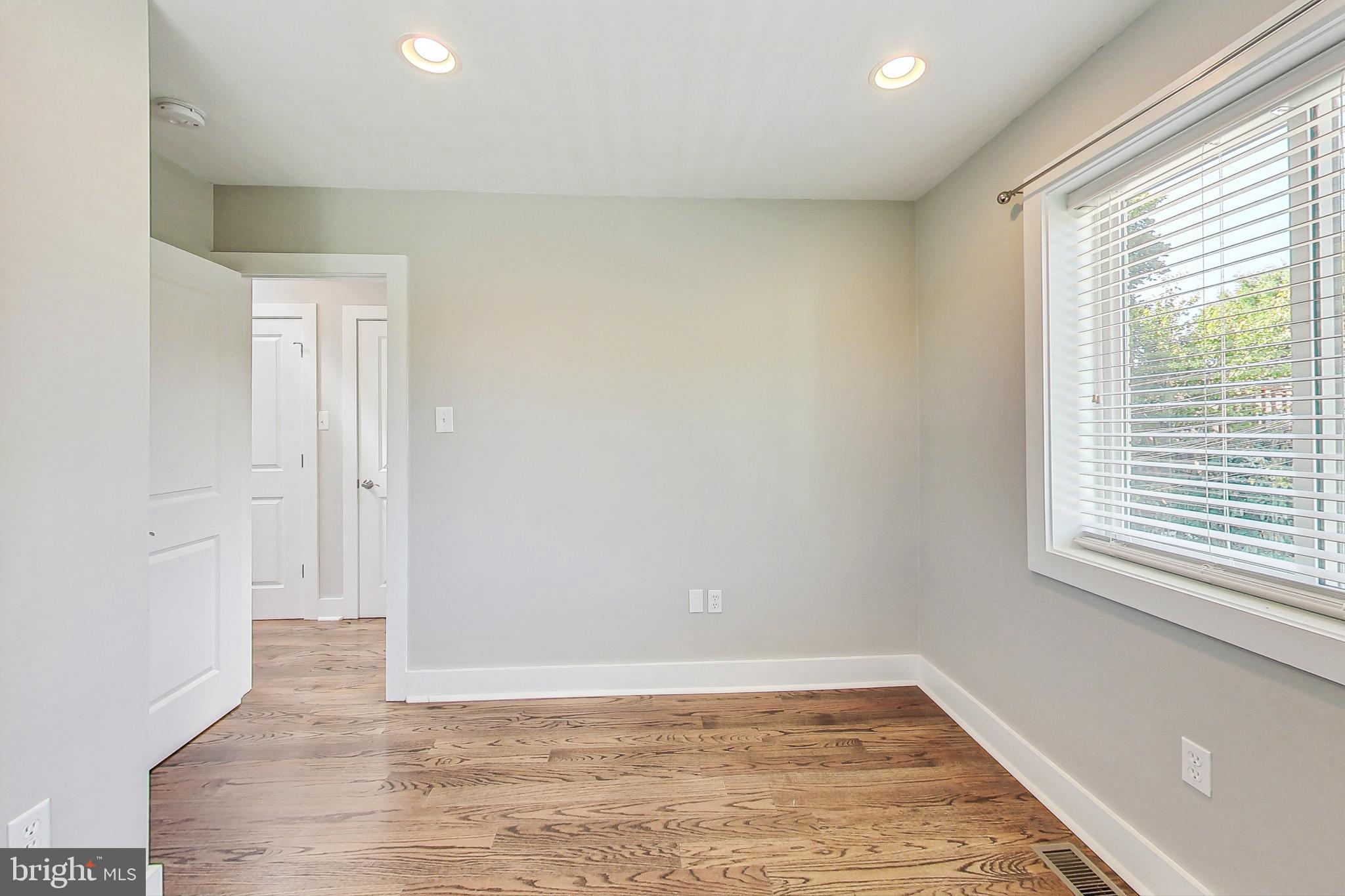 1330 STAPLES STREET NE