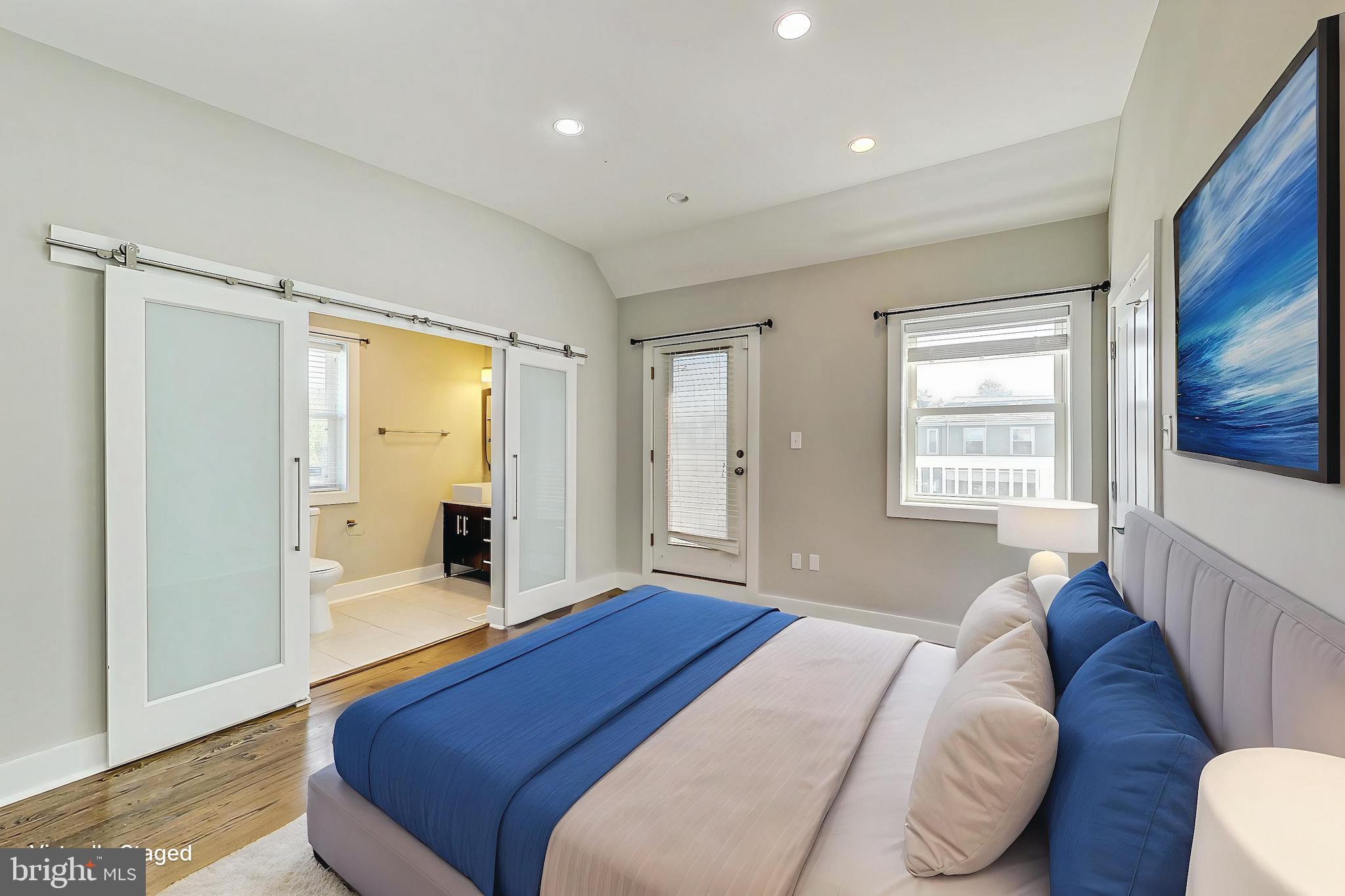 1330 STAPLES STREET NE