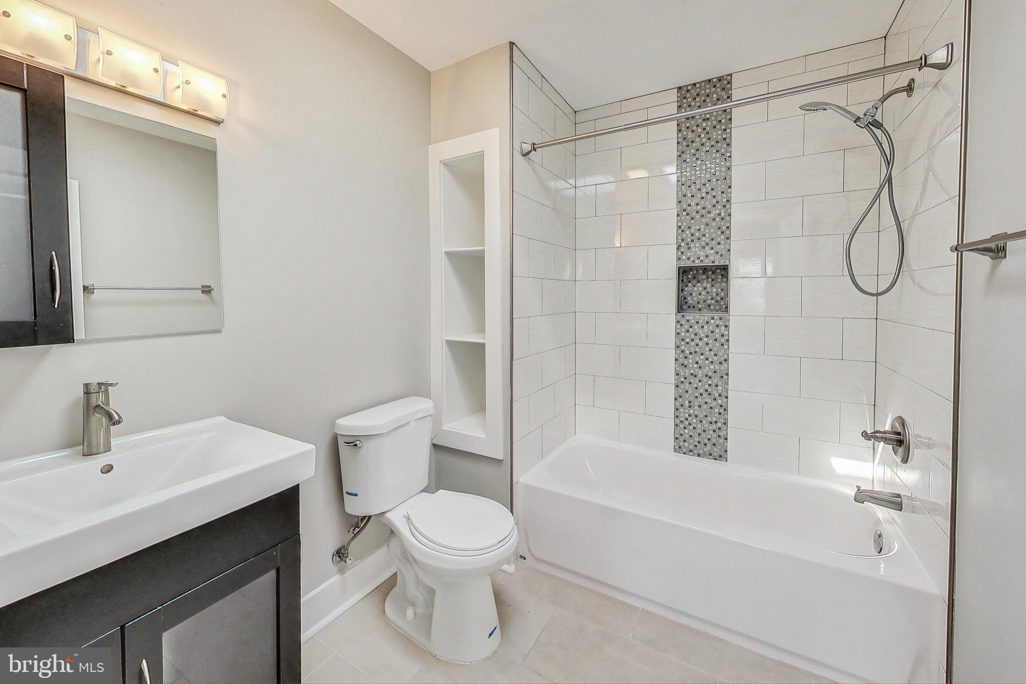 1330 STAPLES STREET NE