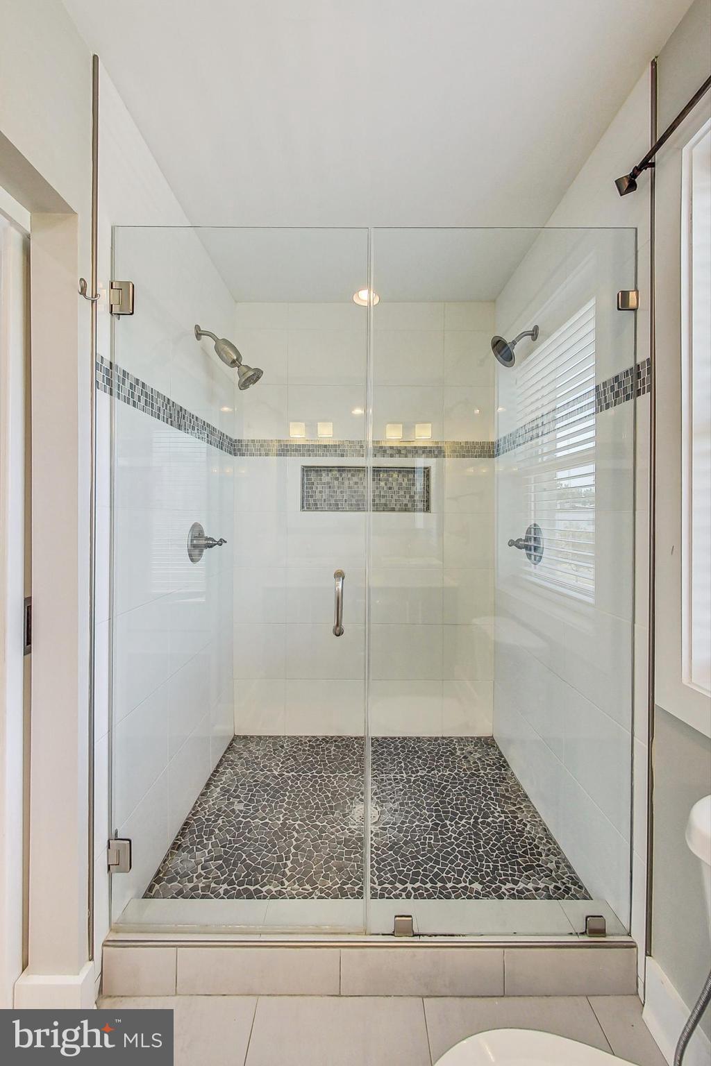 1330 STAPLES STREET NE