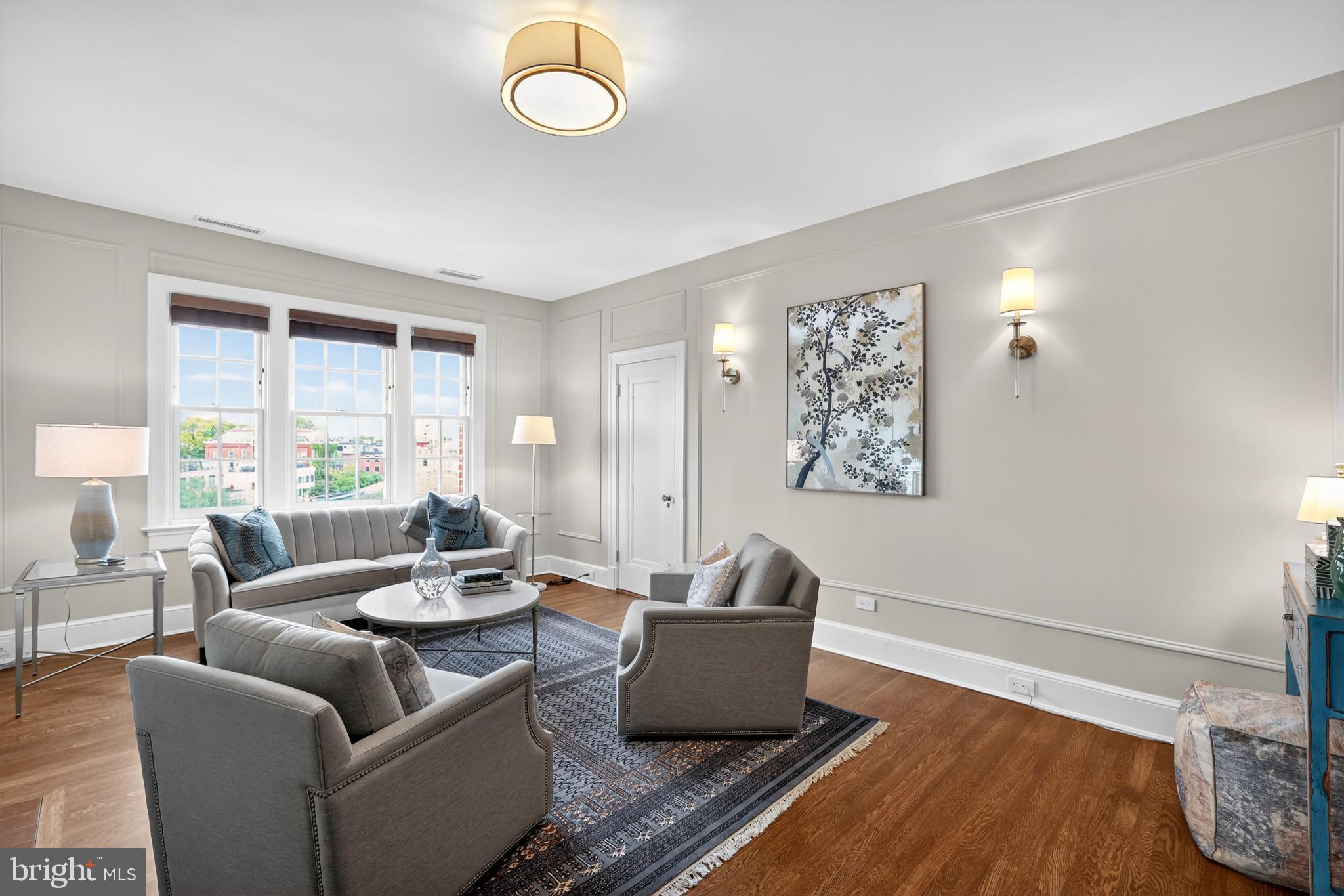 1661 CRESCENT PLACE NW