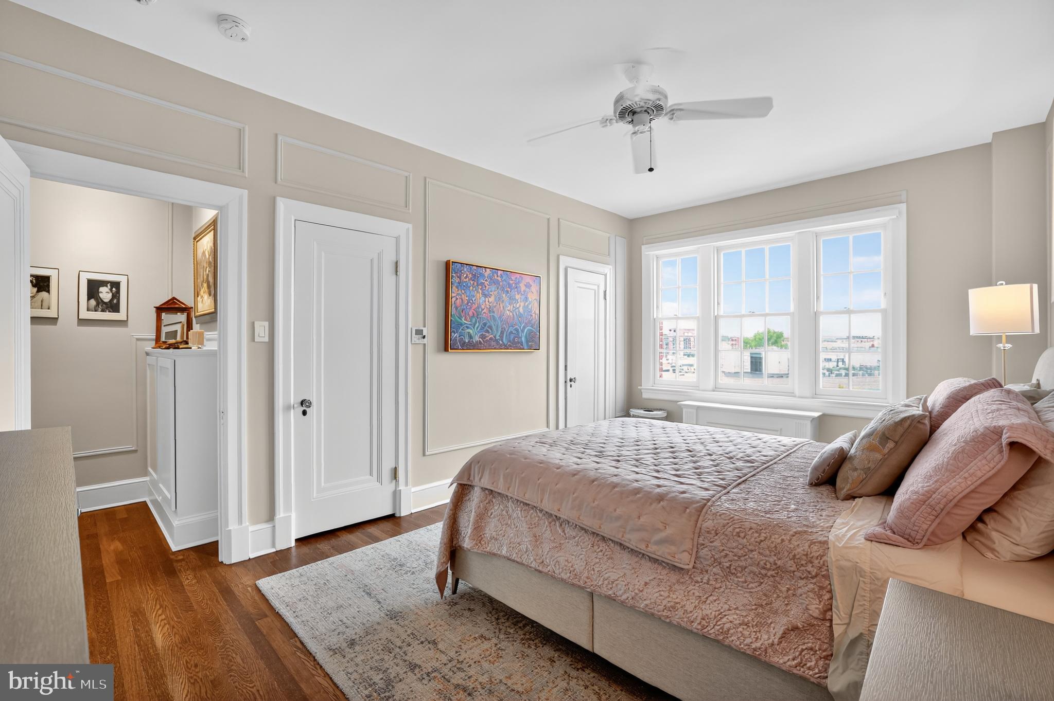 1661 CRESCENT PLACE NW