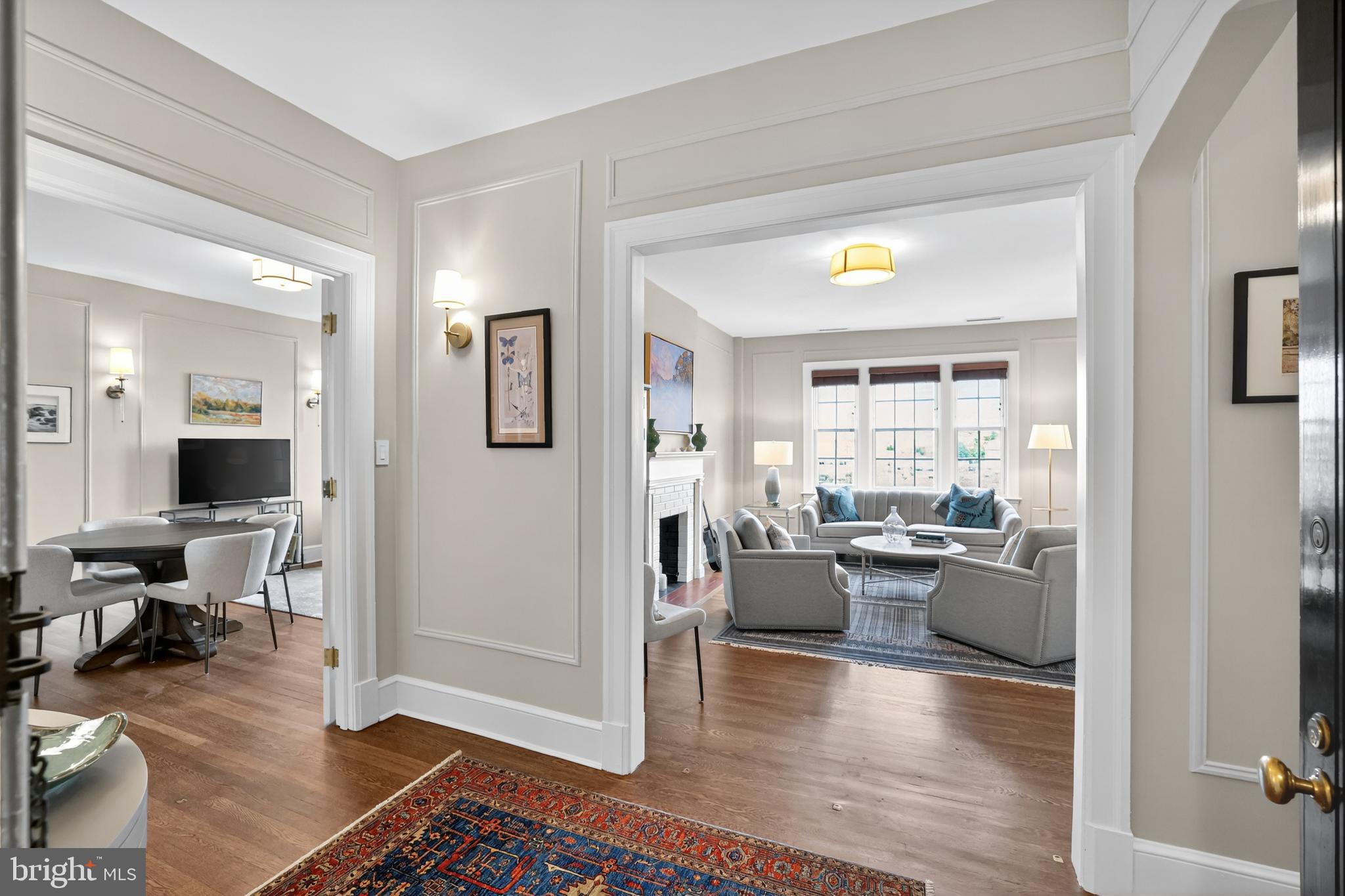 1661 CRESCENT PLACE NW