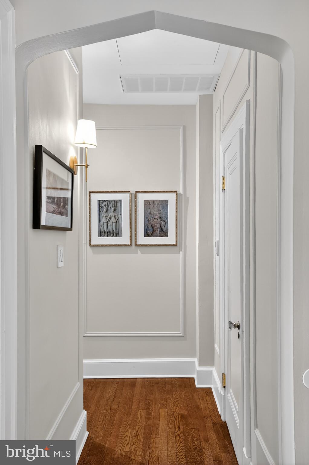 1661 CRESCENT PLACE NW