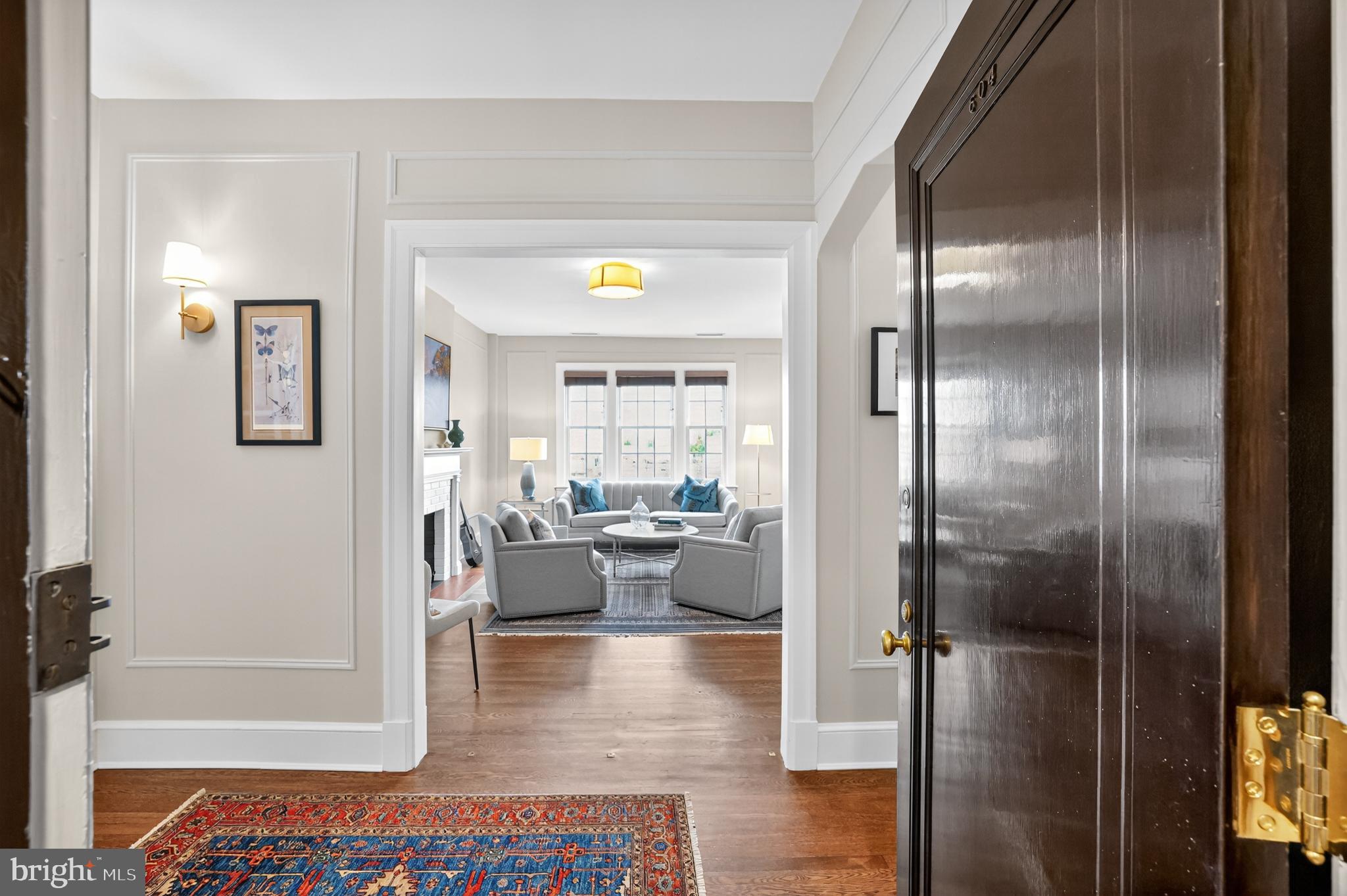 1661 CRESCENT PLACE NW