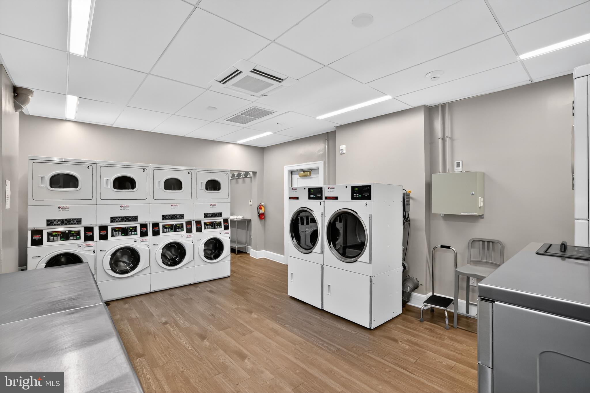 1661 CRESCENT PLACE NW