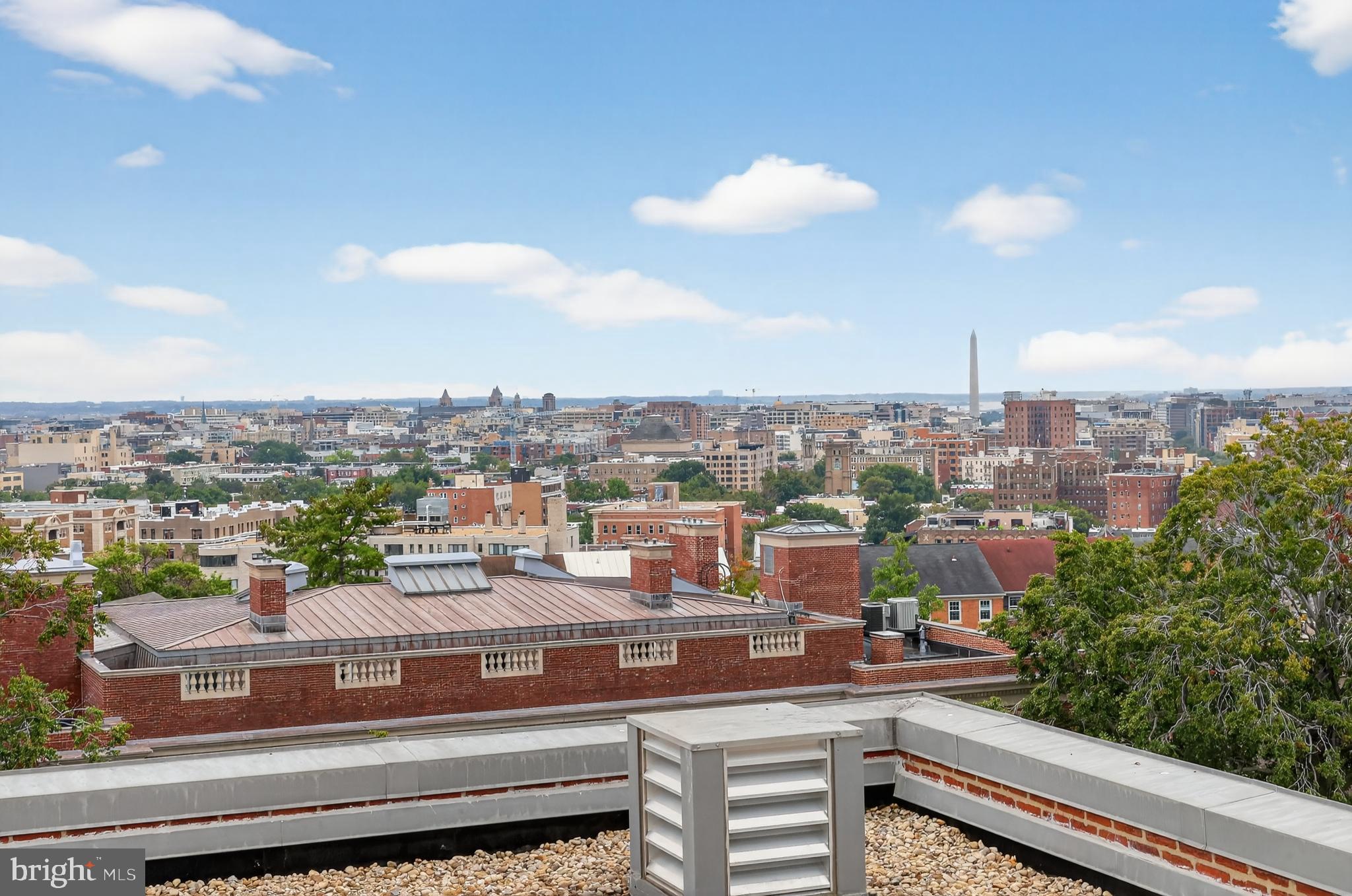 1661 CRESCENT PLACE NW