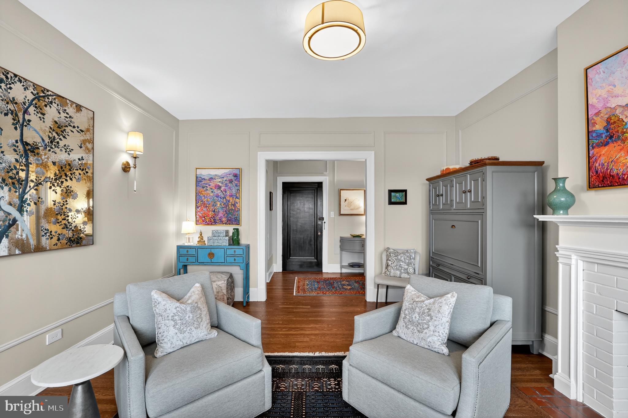 1661 CRESCENT PLACE NW