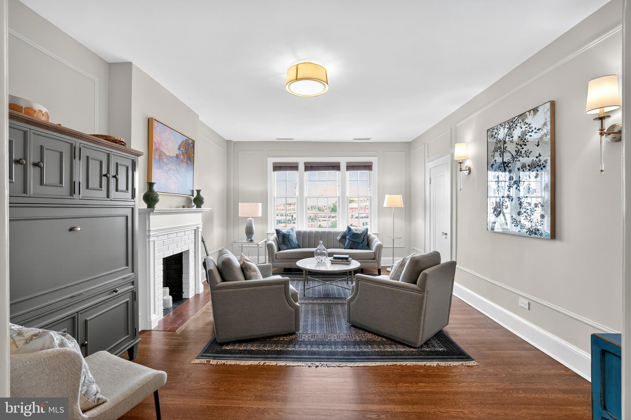 1661 CRESCENT PLACE NW