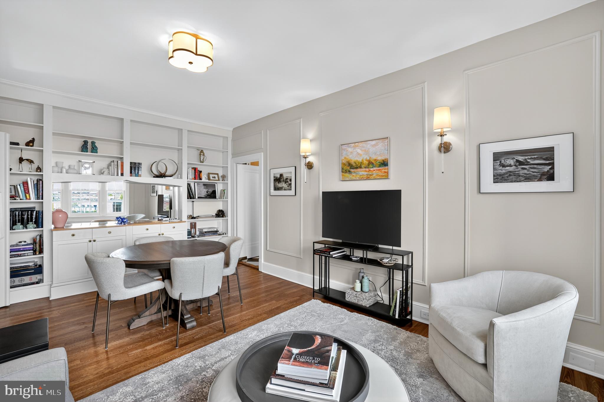 1661 CRESCENT PLACE NW