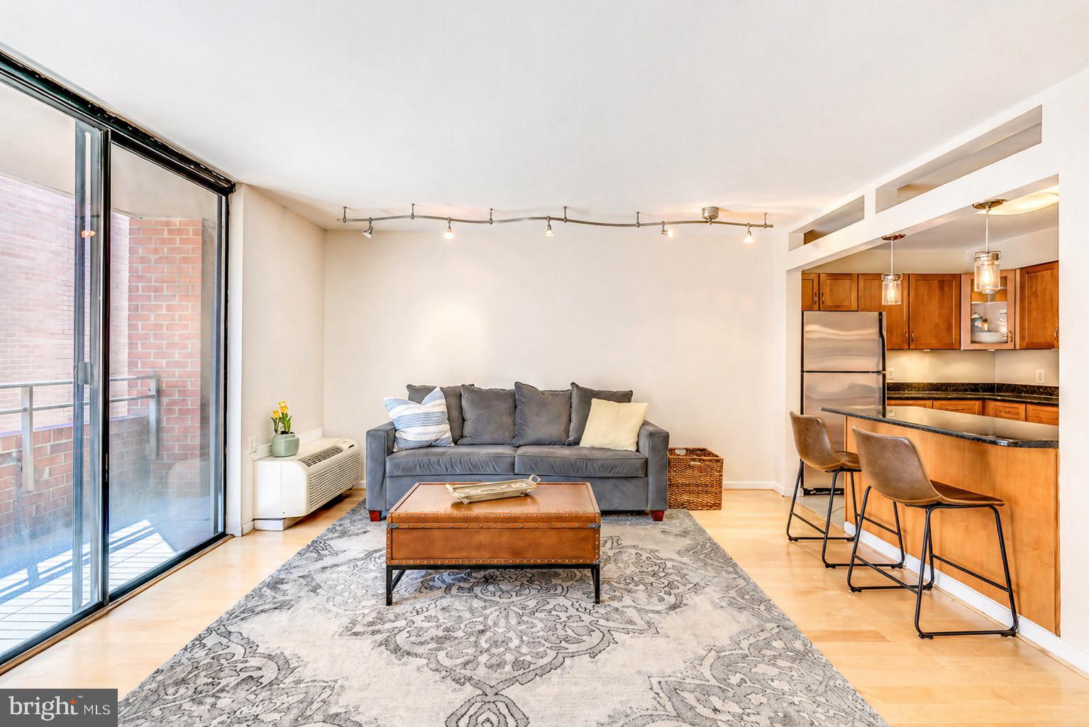 2141 P STREET NW 901