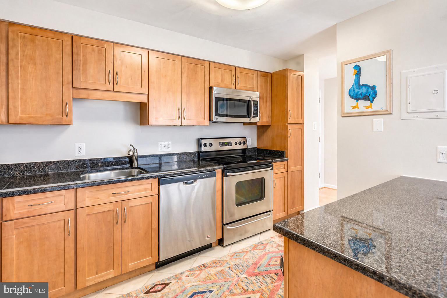 2141 P STREET NW 901