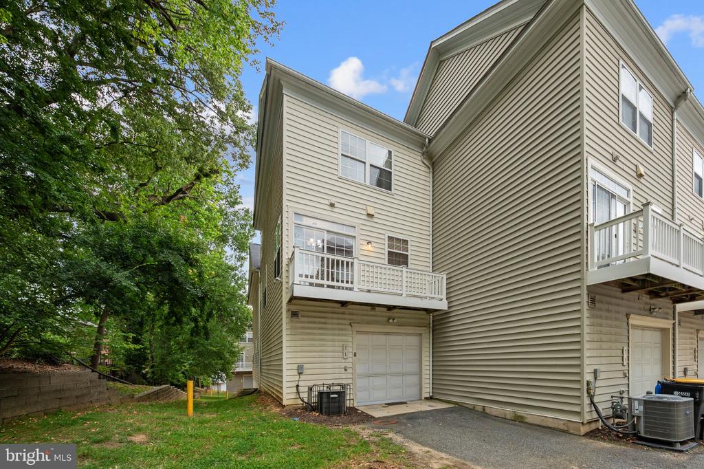 71 DANBURY STREET SW