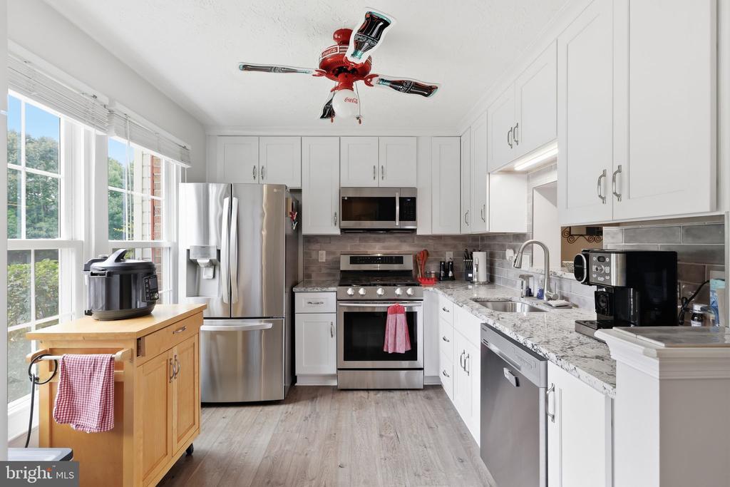 124 FOXCHASE DRIVE