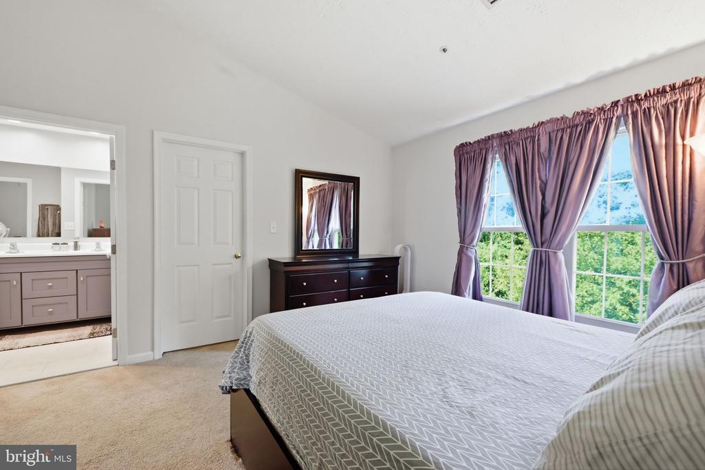 124 FOXCHASE DRIVE