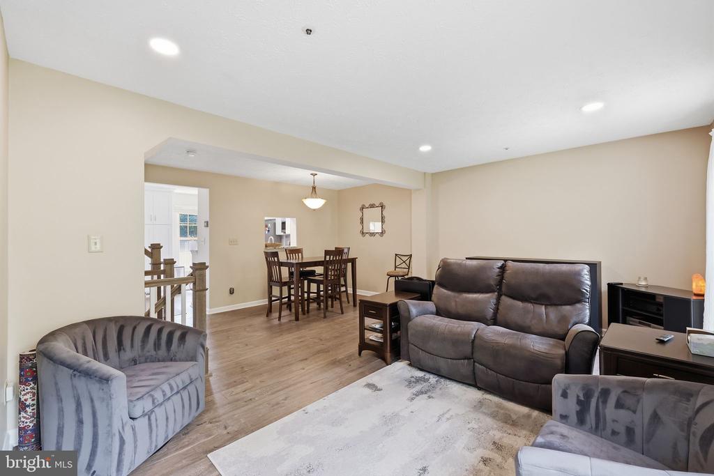 124 FOXCHASE DRIVE