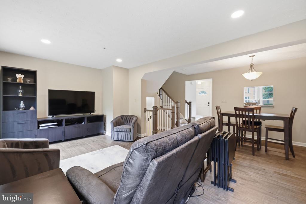 124 FOXCHASE DRIVE