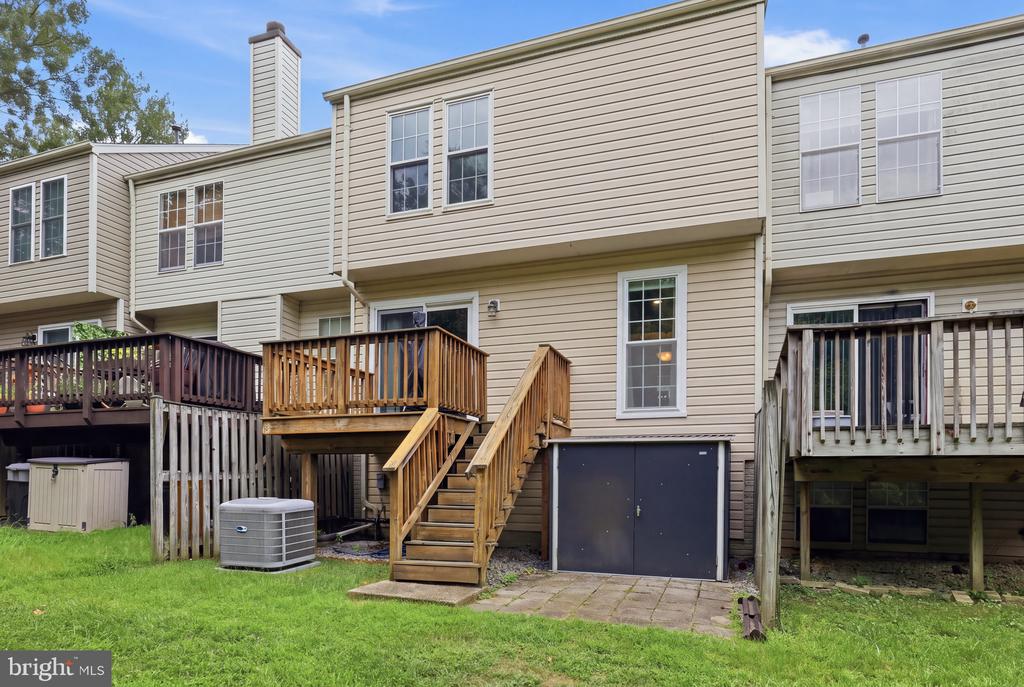 124 FOXCHASE DRIVE