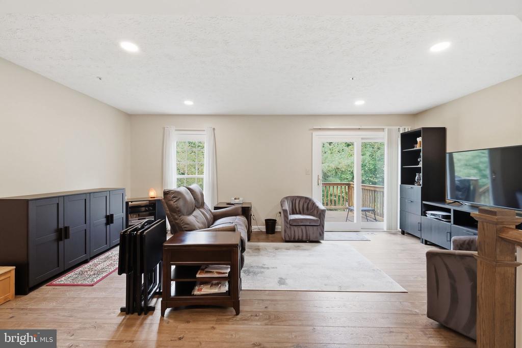 124 FOXCHASE DRIVE