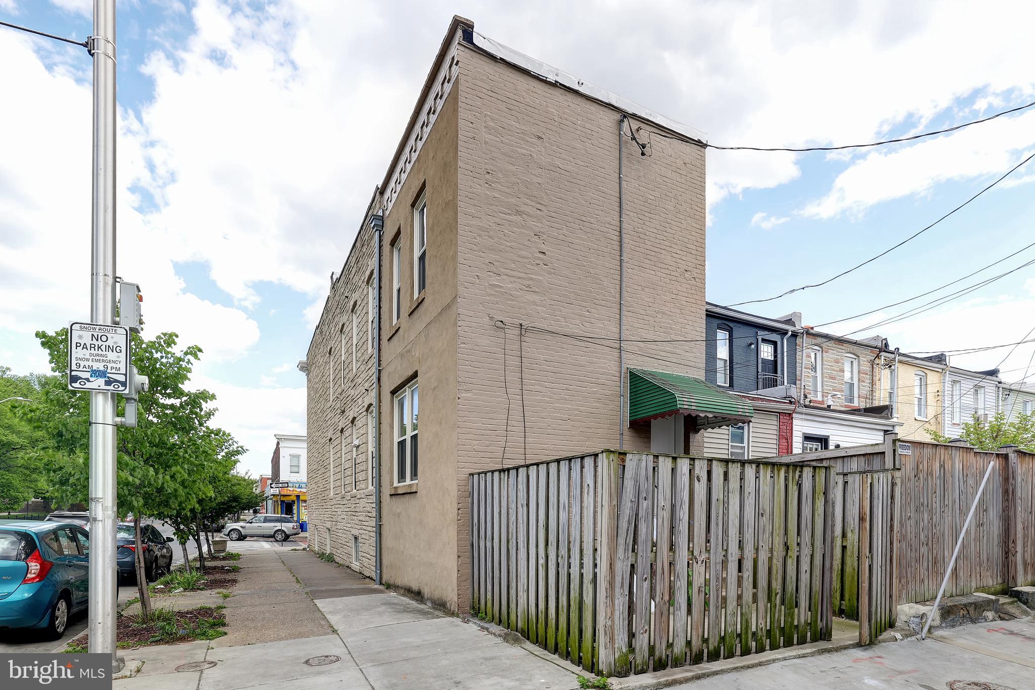 156 N Kenwood Avenue
