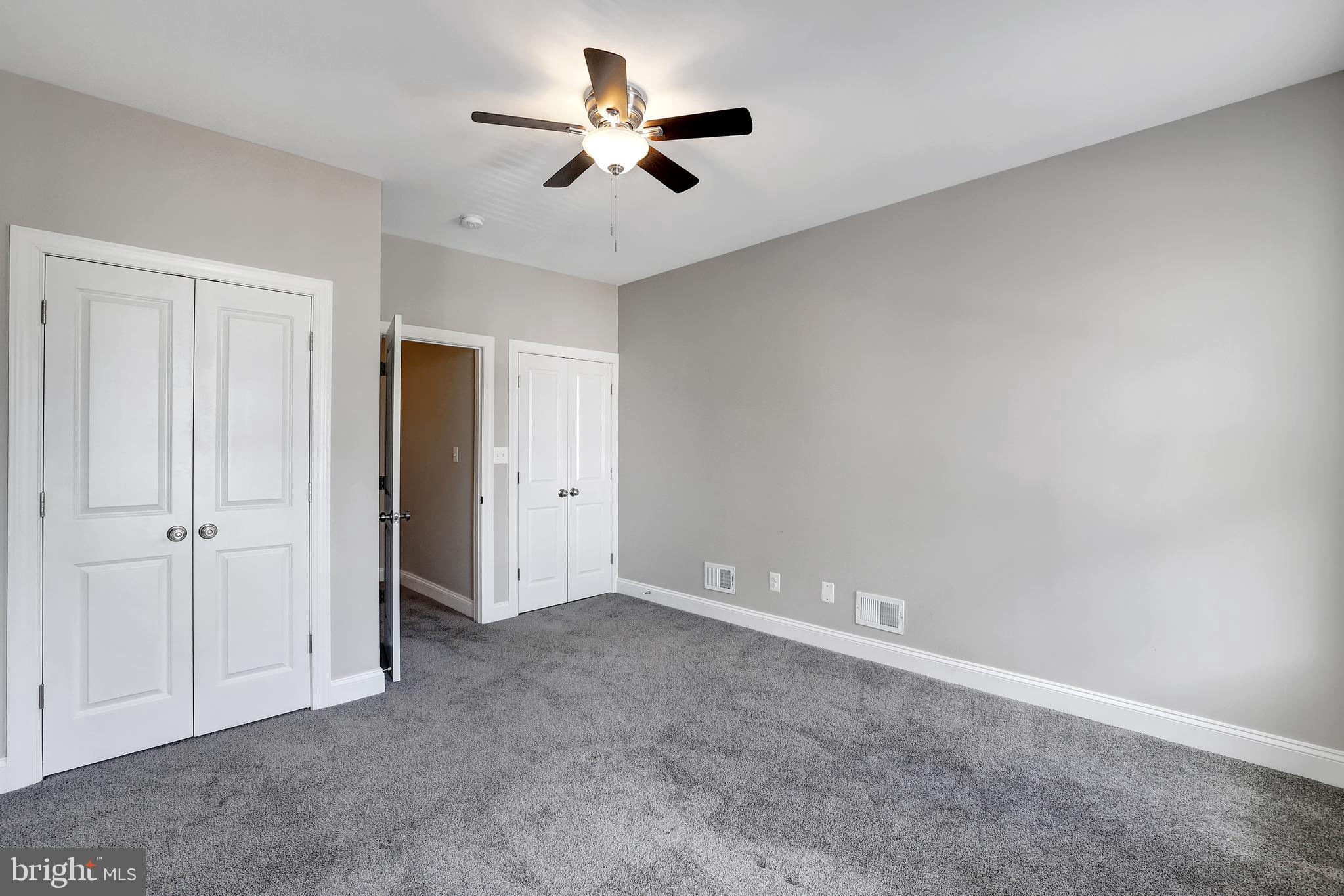 156 N KENWOOD AVE