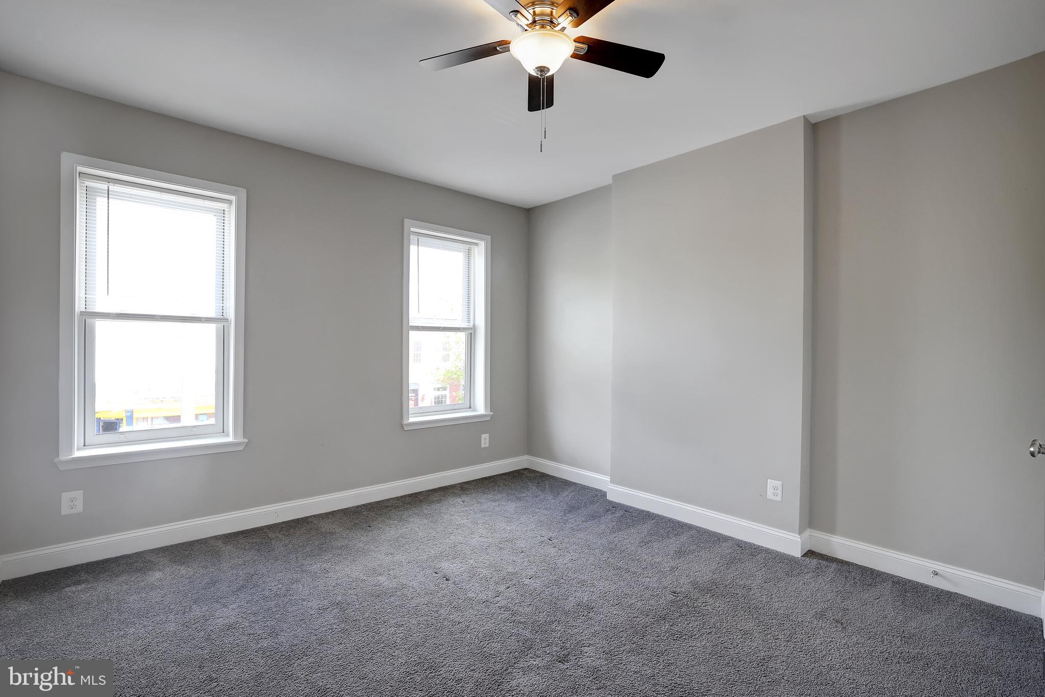 156 N KENWOOD AVE