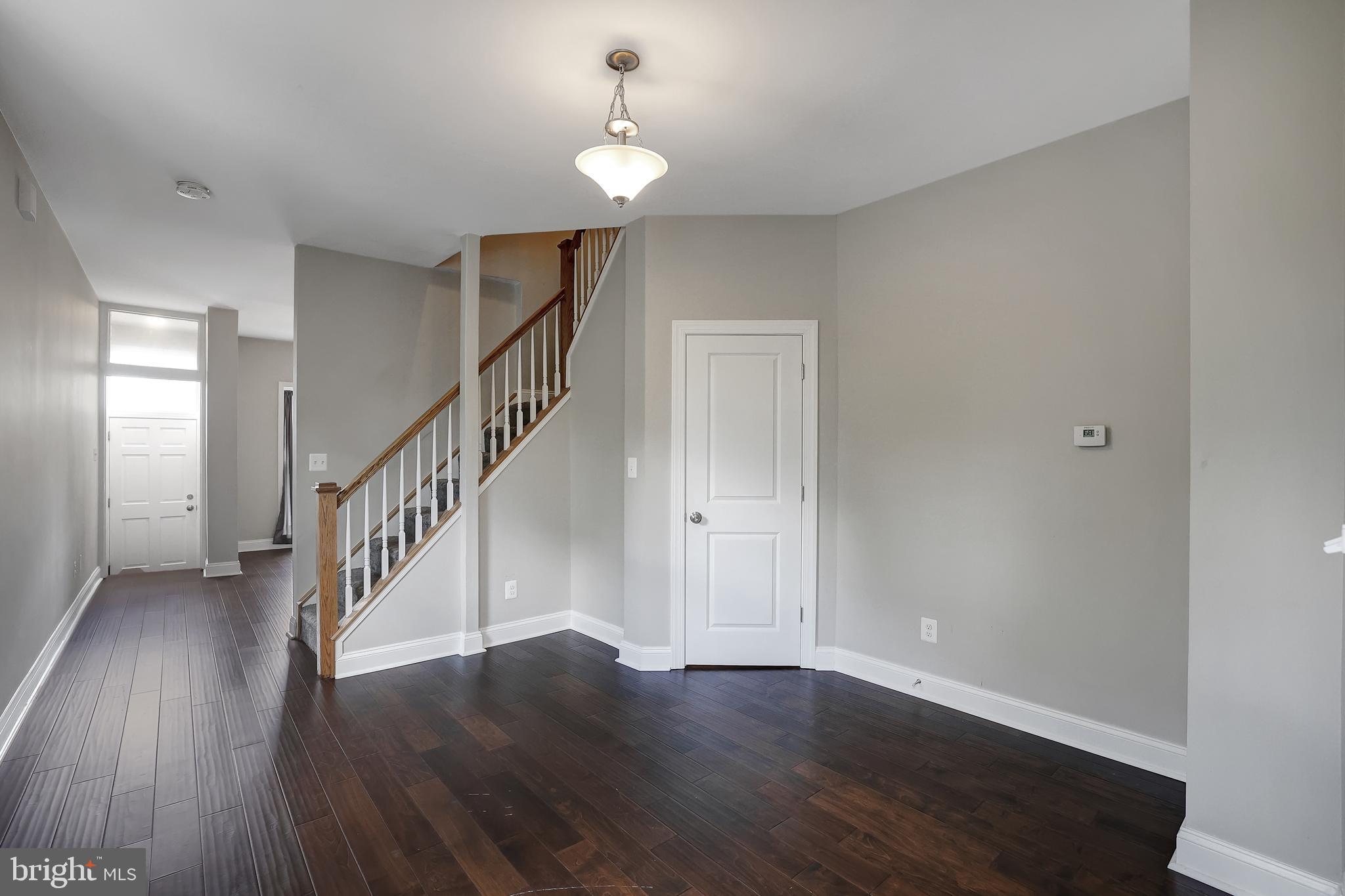 156 N KENWOOD AVE