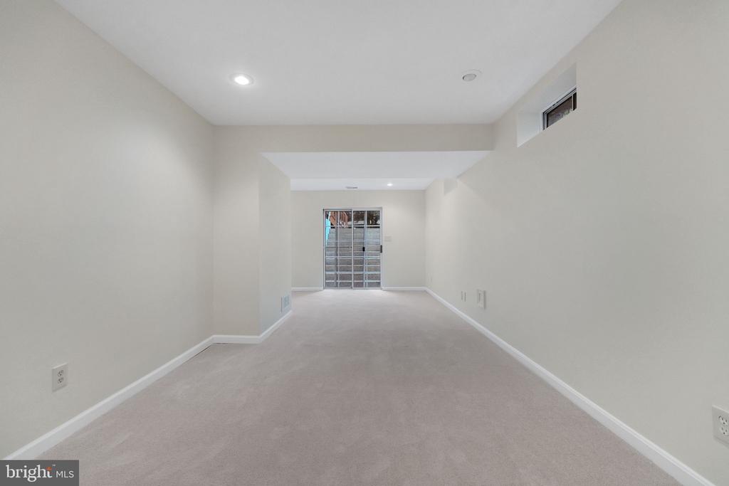 14415 SATURN WAY