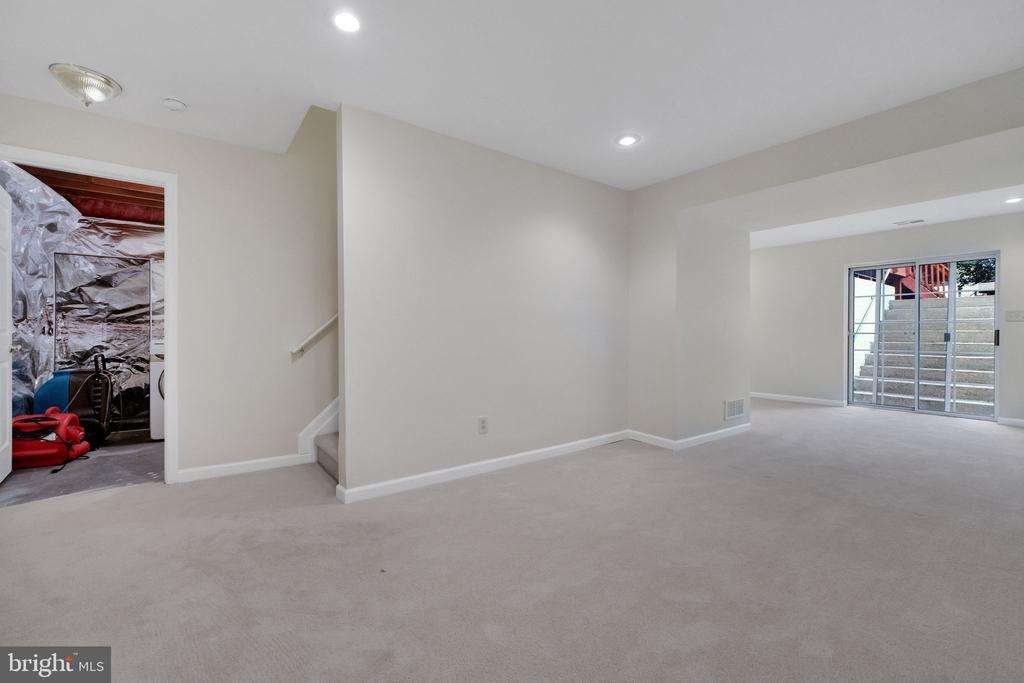 14415 SATURN WAY