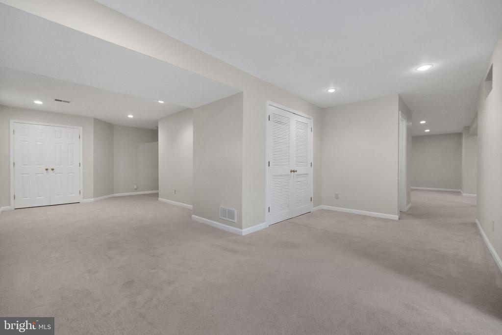 14415 SATURN WAY