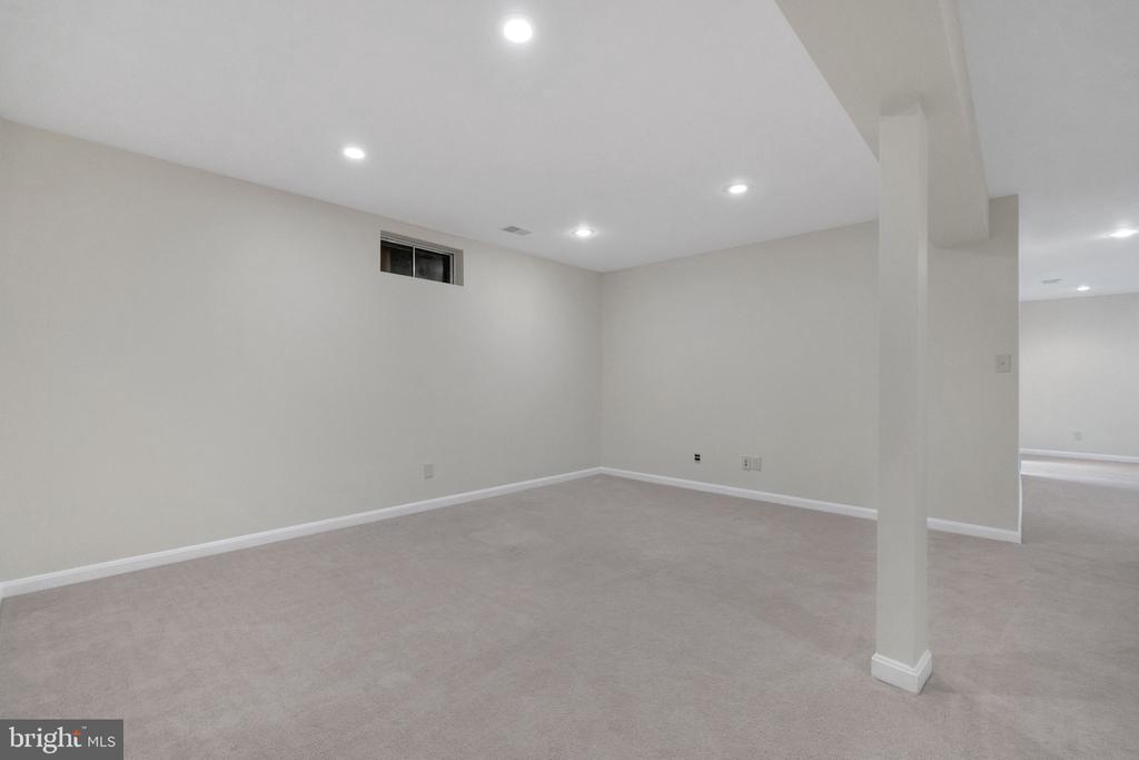 14415 SATURN WAY