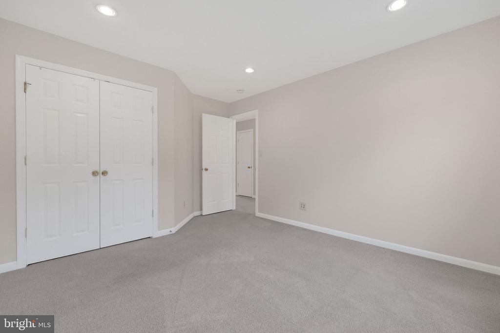 14415 SATURN WAY