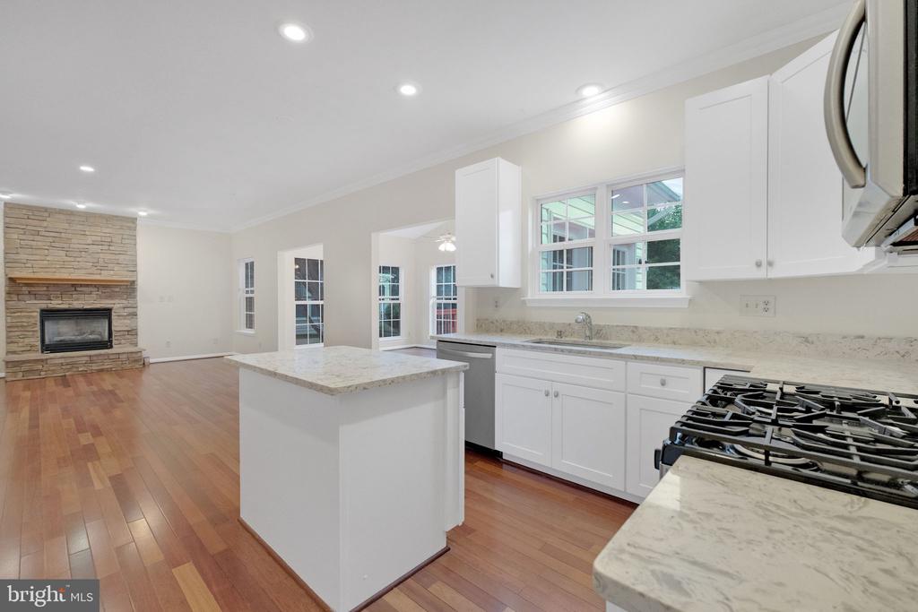 14415 SATURN WAY