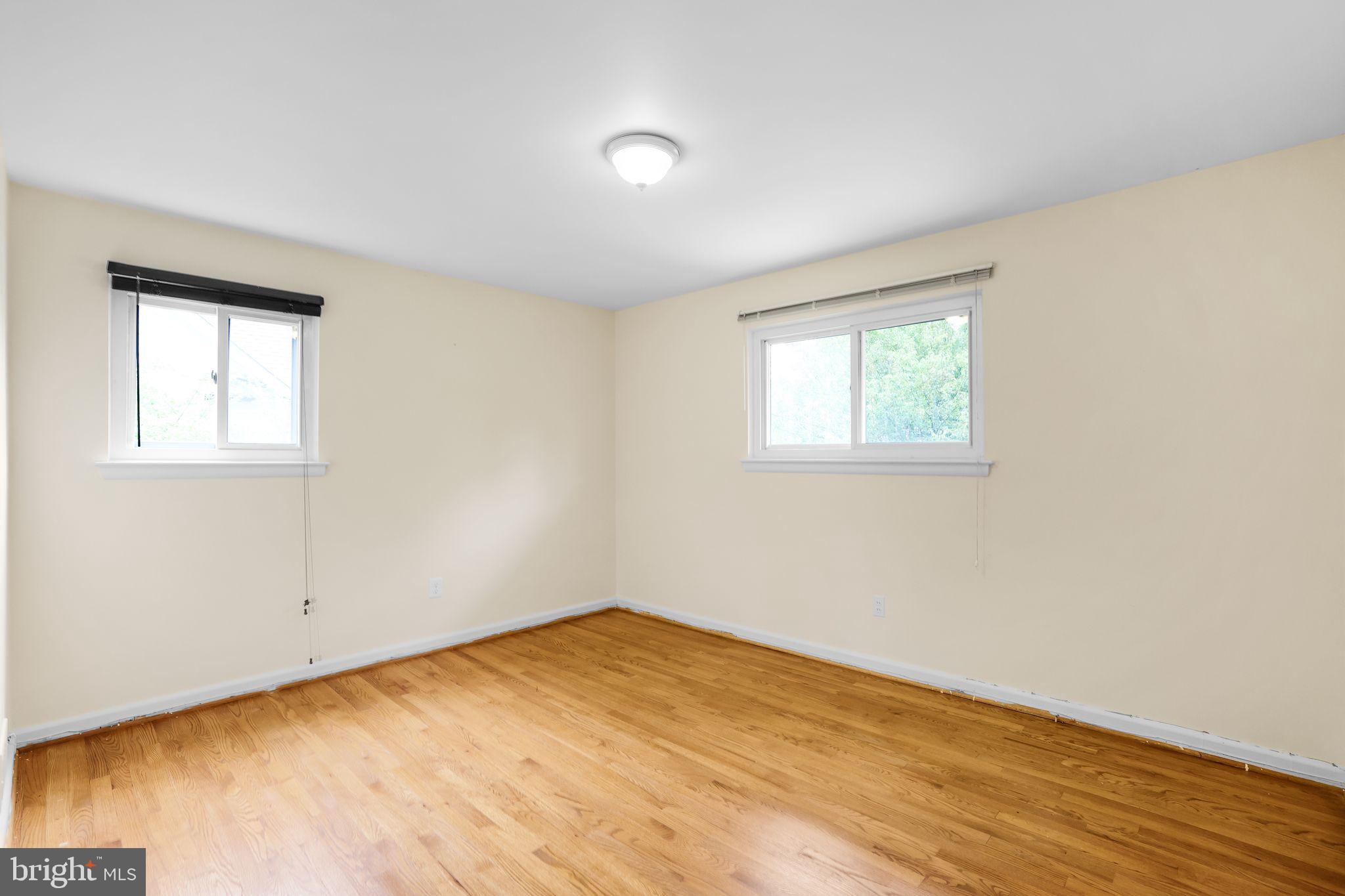 6928 WINTERBERRY LANE