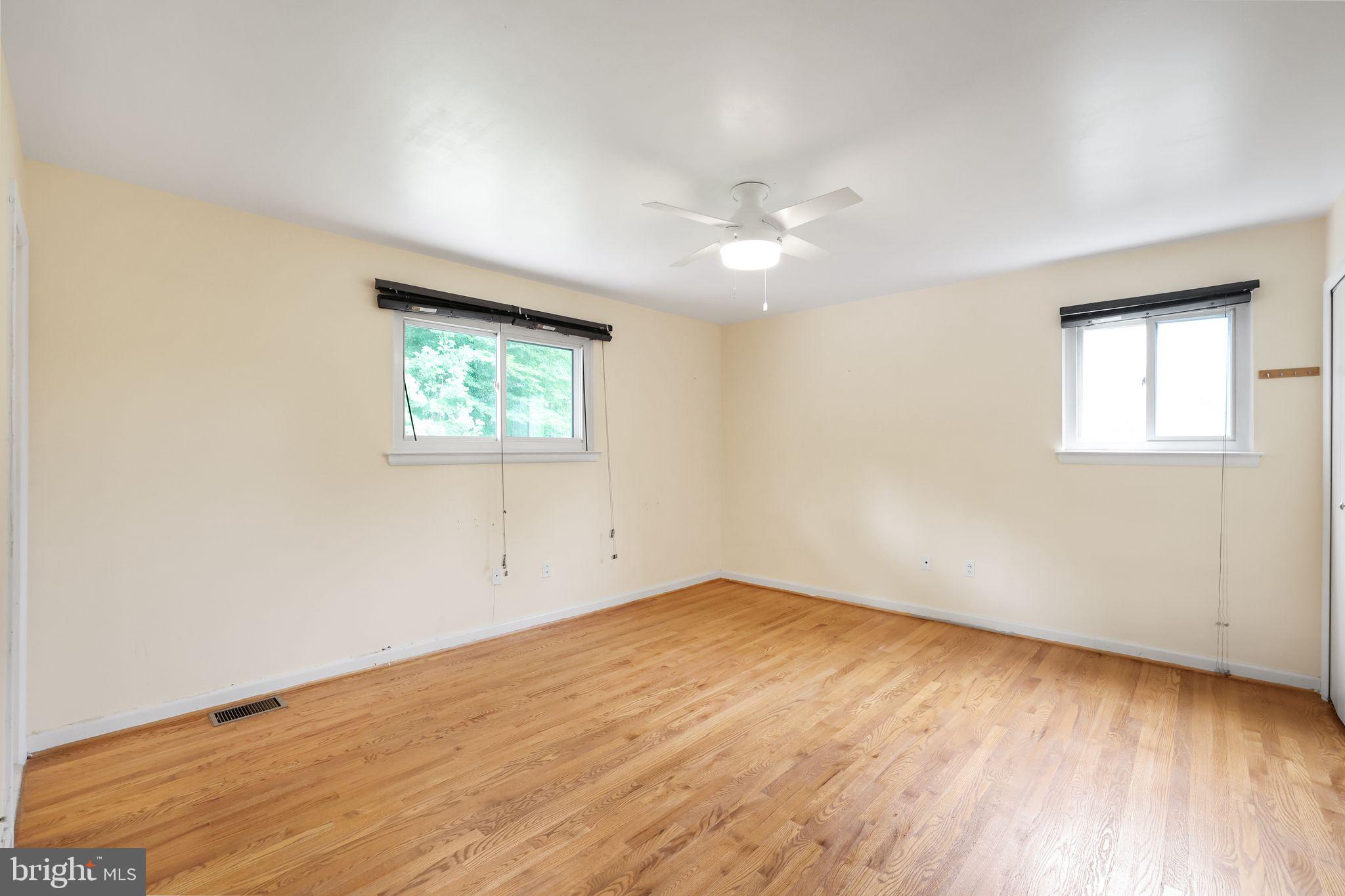 6928 WINTERBERRY LANE