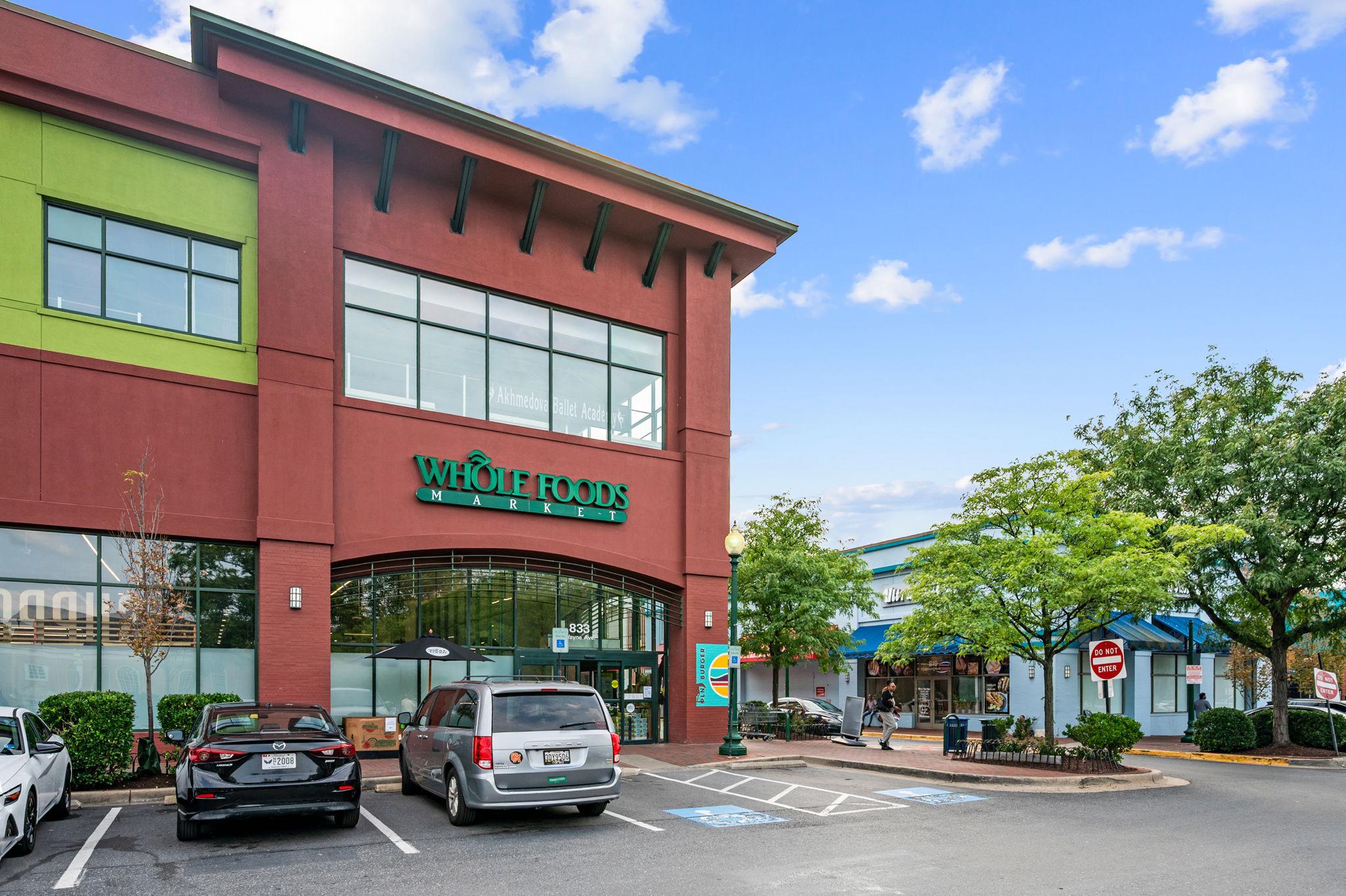 700 ROEDER ROAD Unit: 203