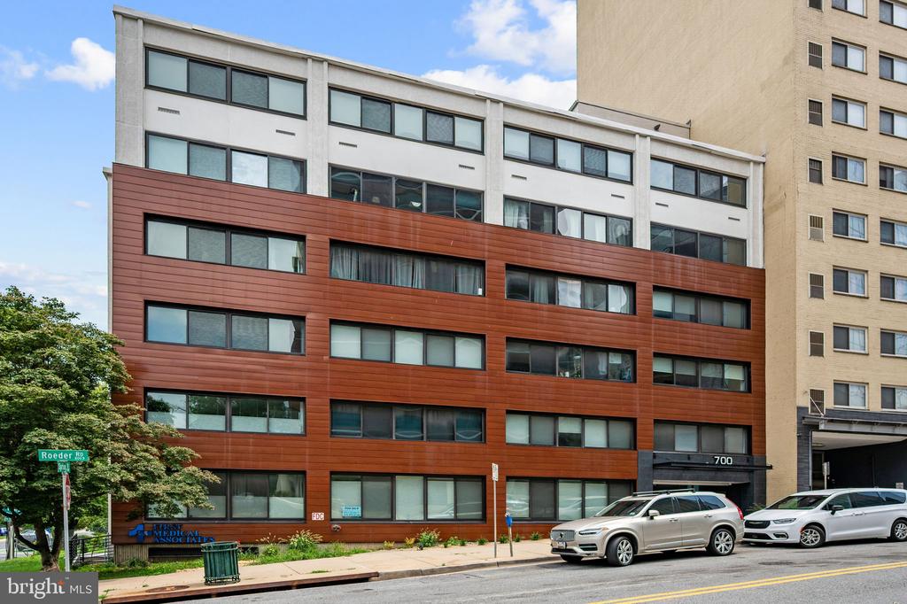 700 ROEDER ROAD Unit: 203