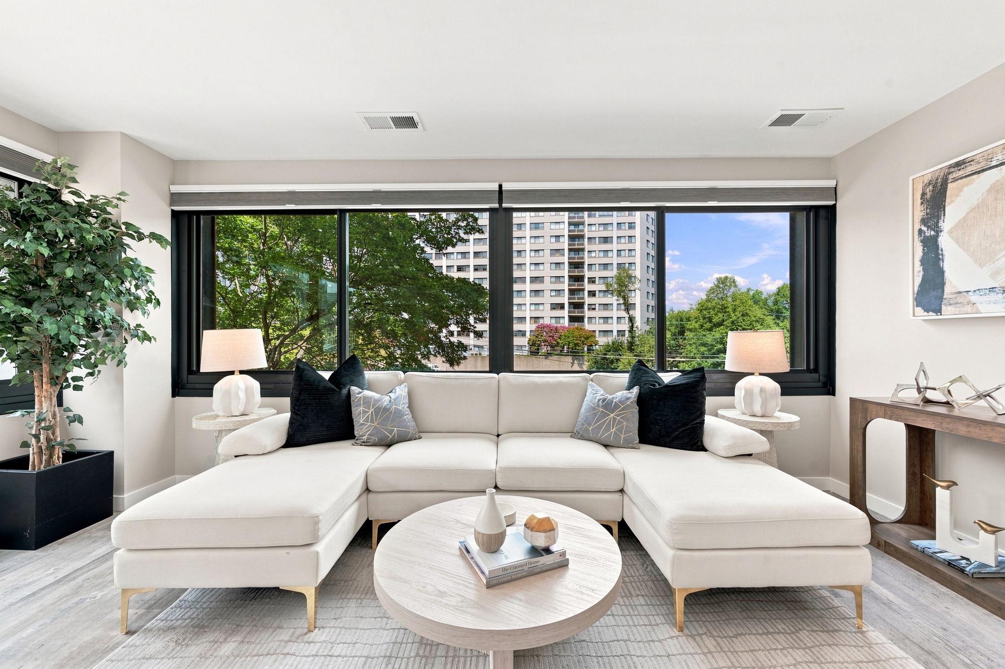 700 ROEDER ROAD Unit: 203