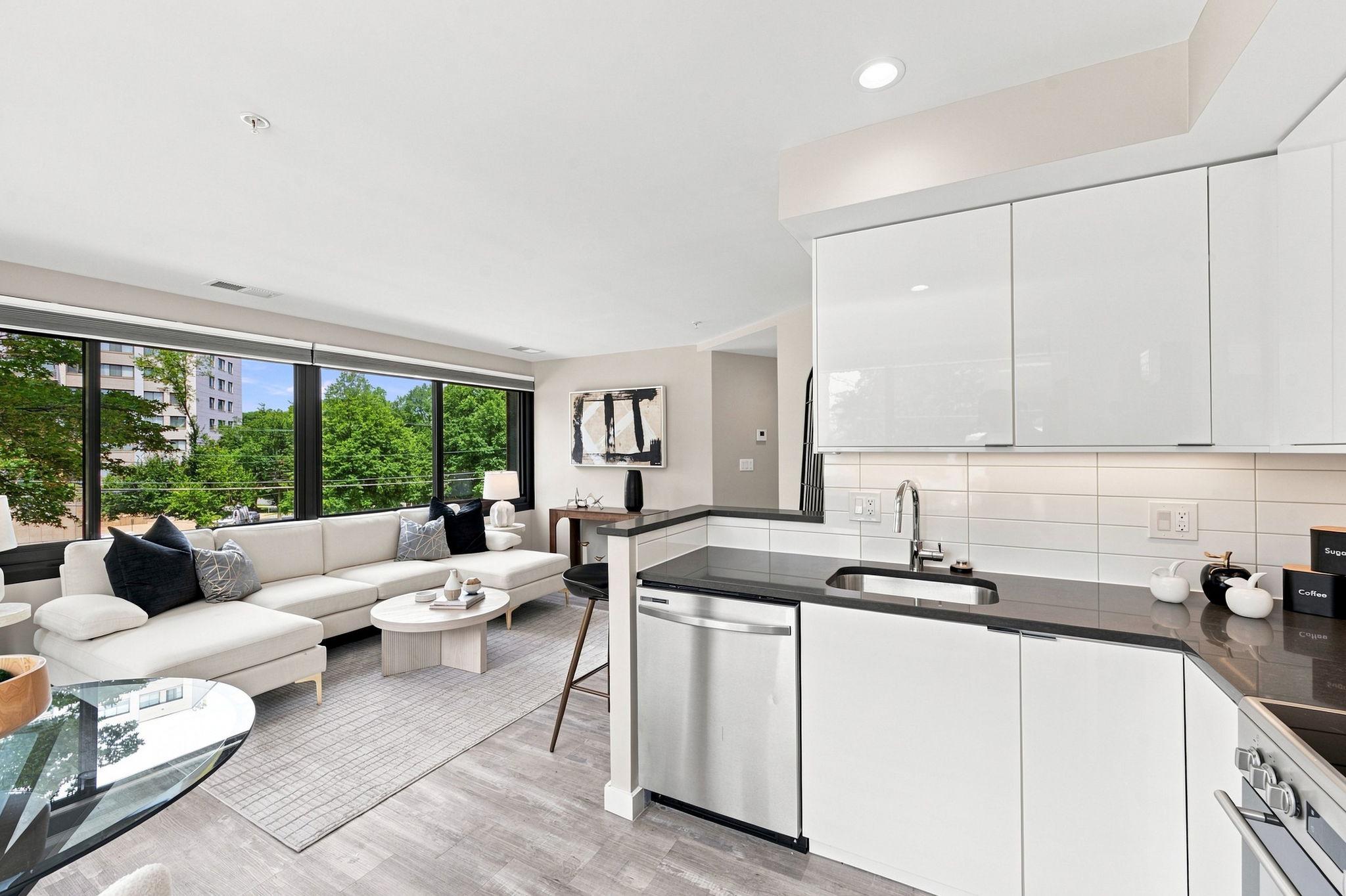 700 ROEDER ROAD Unit: 203