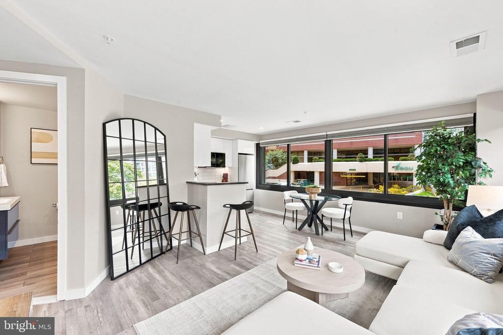 700 ROEDER ROAD Unit: 203