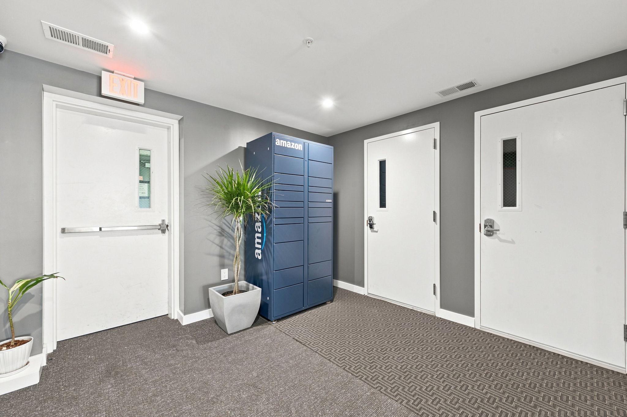 700 ROEDER ROAD Unit: 203