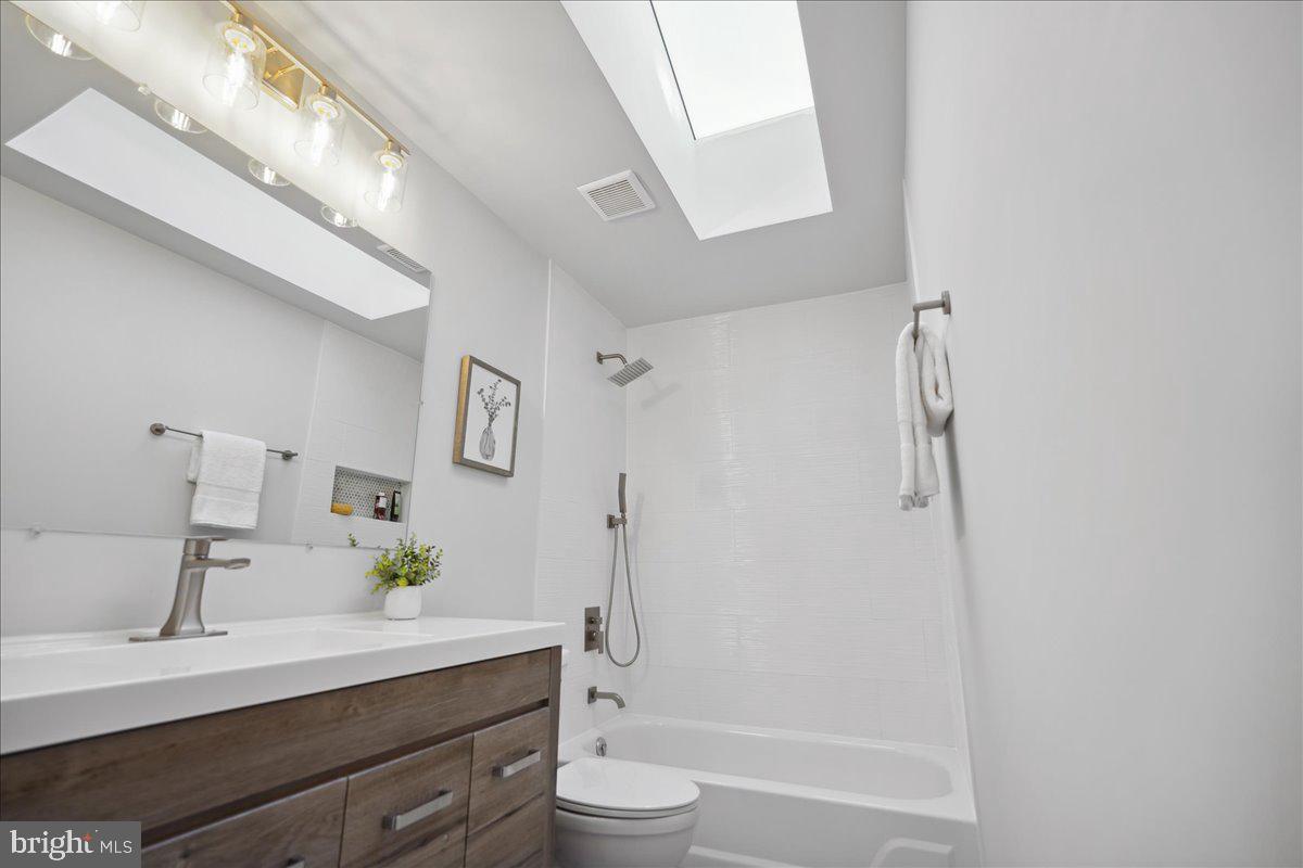 1206 Blithe Court