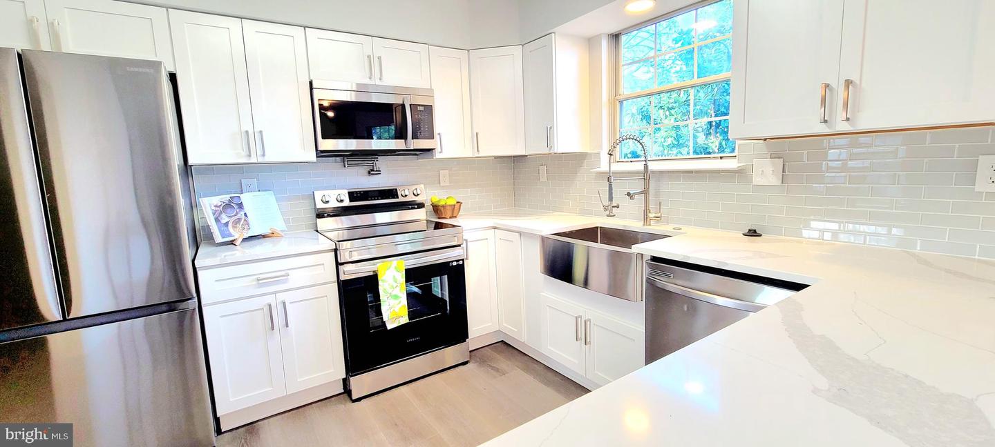 1206 Blithe Court
