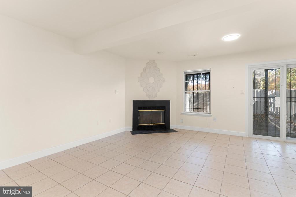 3116 Dynasty Dr