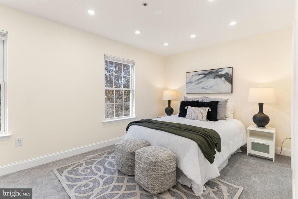 3116 Dynasty Dr