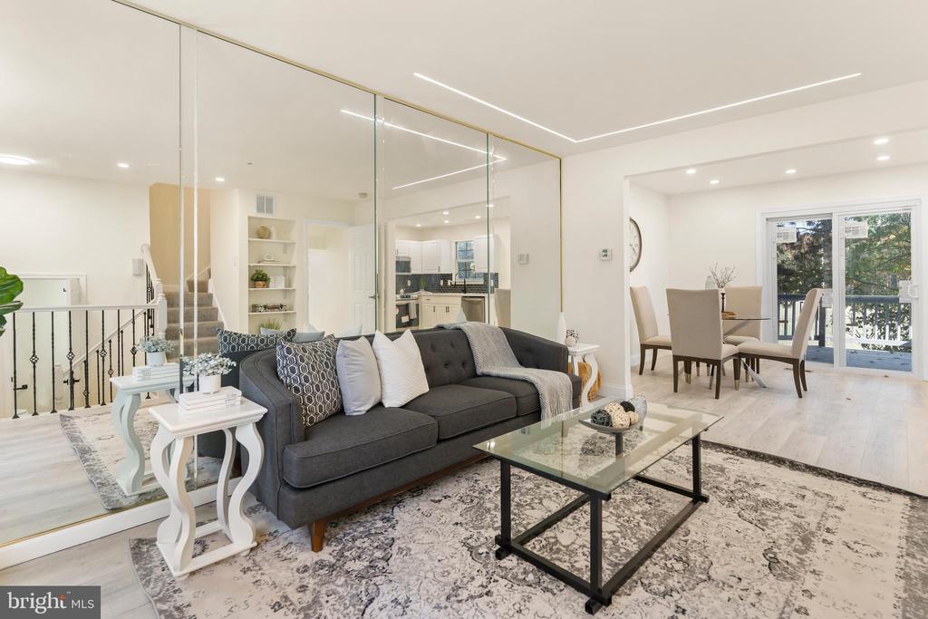 3116 Dynasty Dr